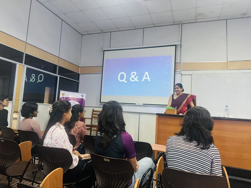 WiNavigate Session 2: "Own the Room: Empowerment for Emerging Women Leaders" Leadership and Confidence-building Session — photo 3